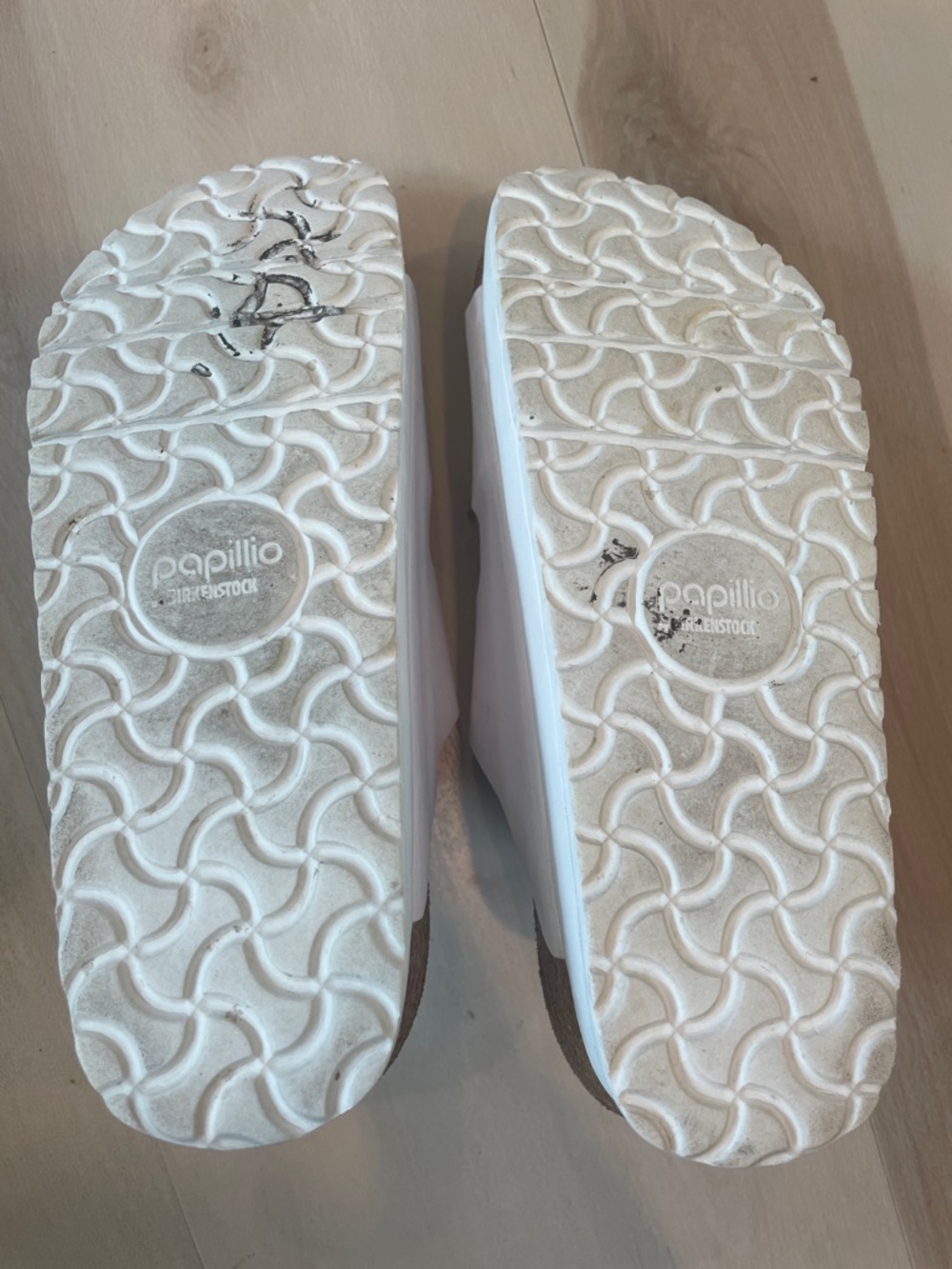 White Birkenstock papillon vegan Arizona Platform flex sole - Picture 9 of 9